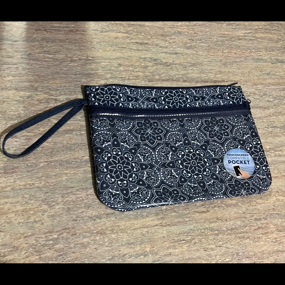 Nwot Beautiful Touchscreen Compatible Pocket Bag - image 1